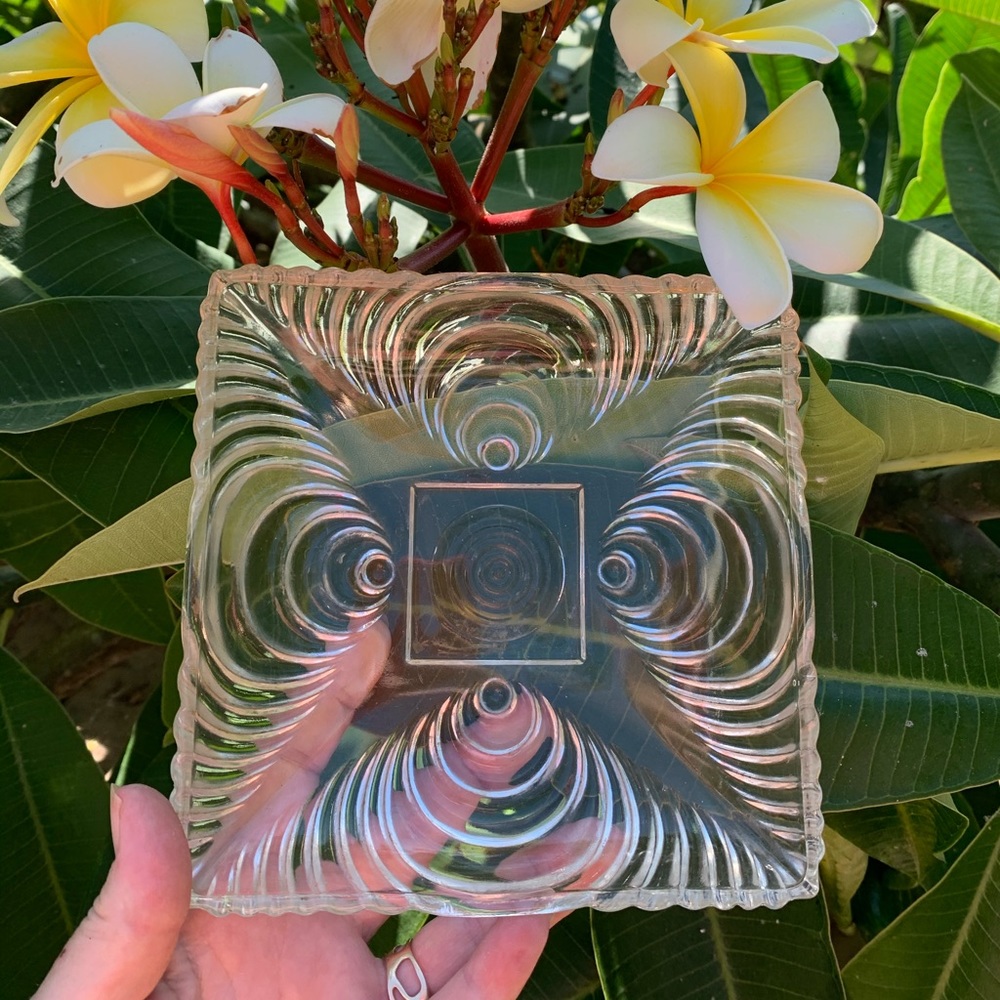 Glass Dish Cool Art Deco Swirl Sonic Wave Pattern Antique